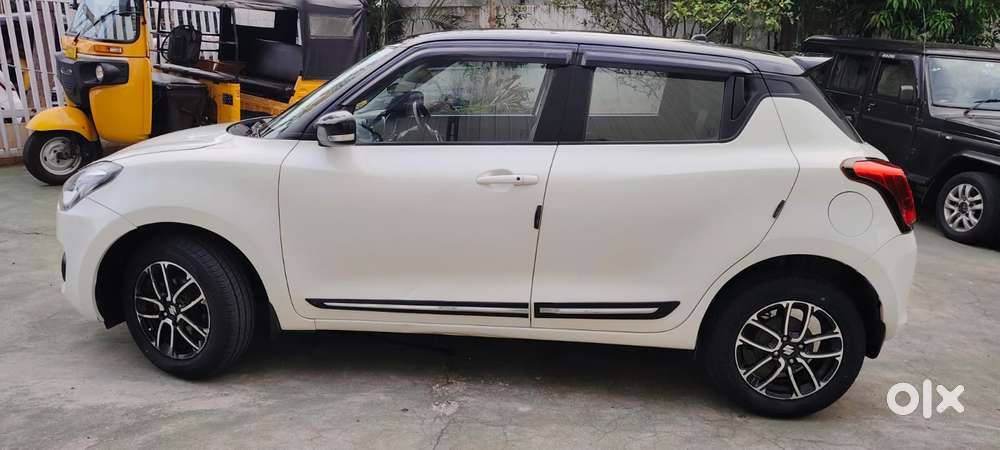 Maruti Suzuki Swift 1.3 Zxi, 2023, Petrol