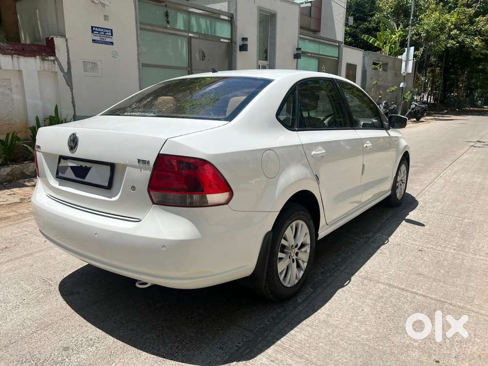 Volkswagen Vento 2010-2013 Petrol Highline At, 2015, Petrol