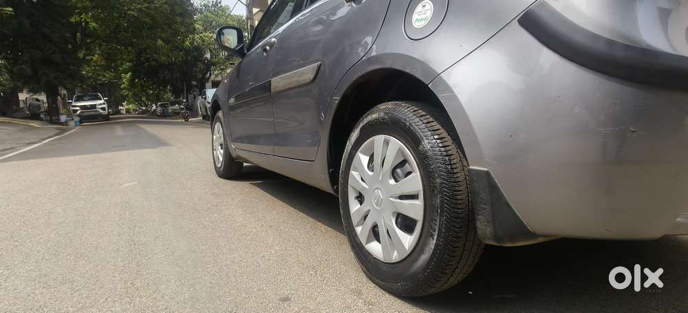 Maruti Suzuki Swift Dzire 1.2 Vxi Bsiv, 2015, Petrol