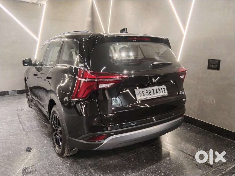 Mahindra Xuv700 2.0 Ax 7 Petrol At Luxury Pack Str, 2026, Petrol