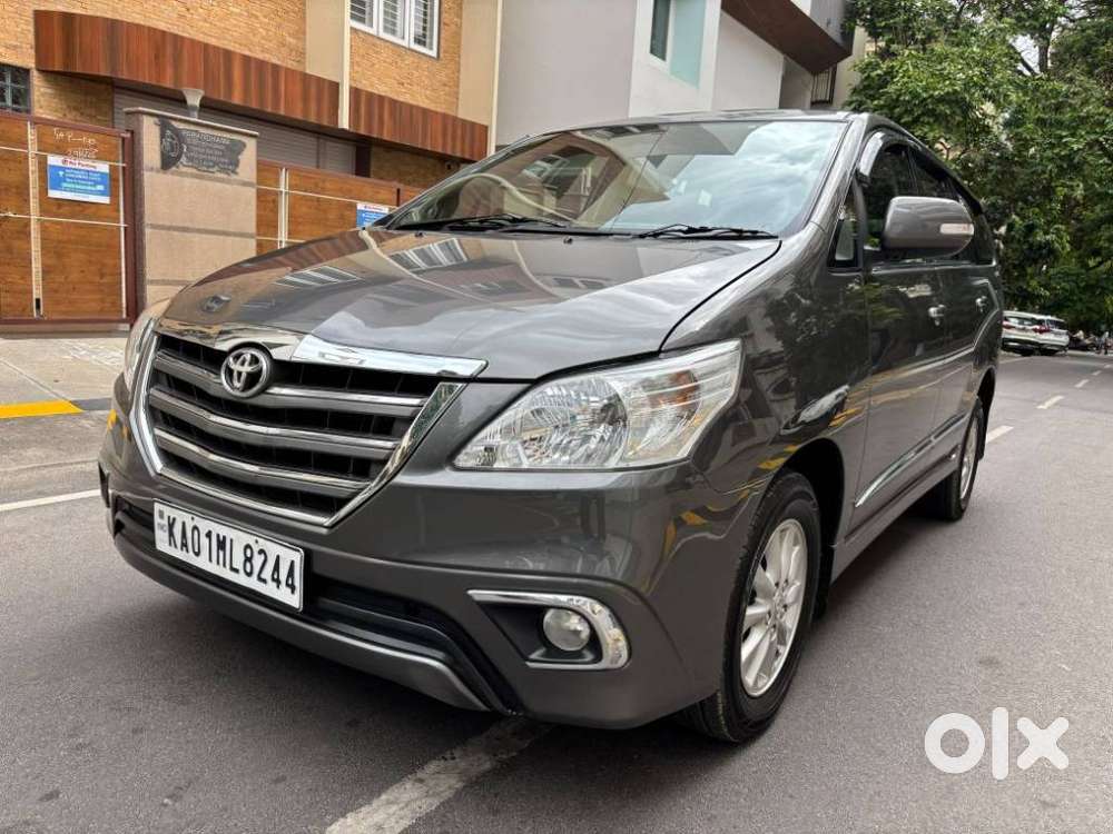 Toyota Innova 2.5 Zx 7 Str Bs-iv, 2015, Diesel