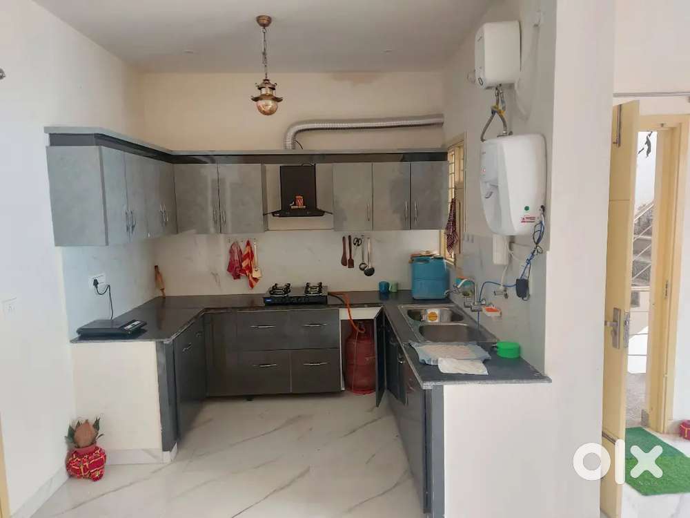 2bhk fully furnished flat in aman Green