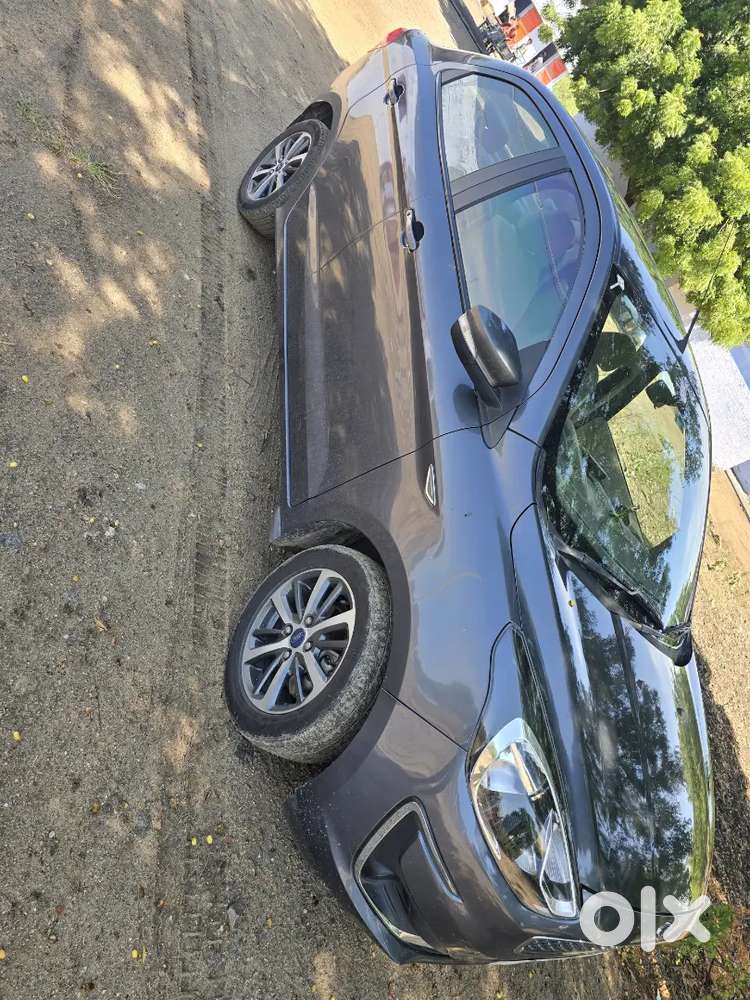Ford Aspire Titatinium Blu 2020