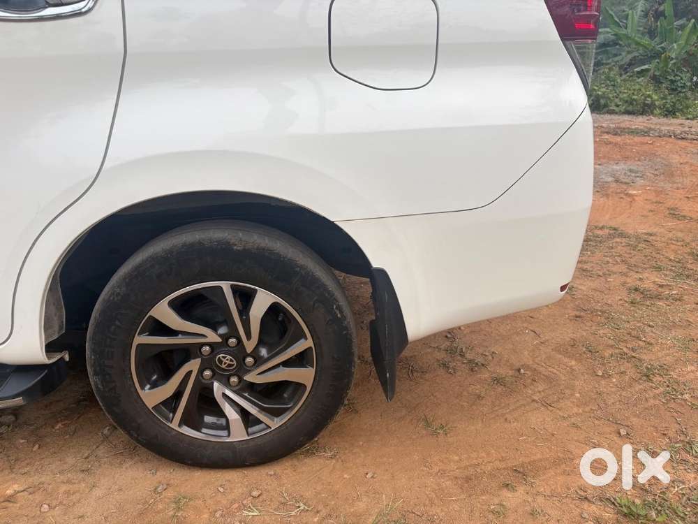 Perfect Family Suv: Toyota Innova Crysta In Mint Condition