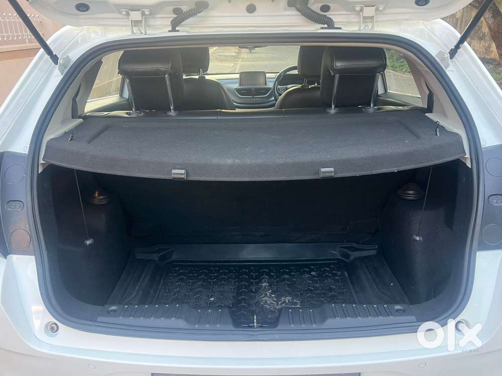 Tata Altroz Xz, 2022, Petrol