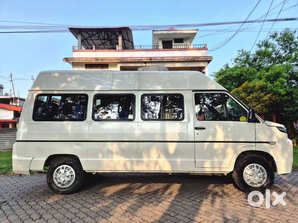 Tata Winger Deluxe - Flat Roof (ac), 2025, Diesel