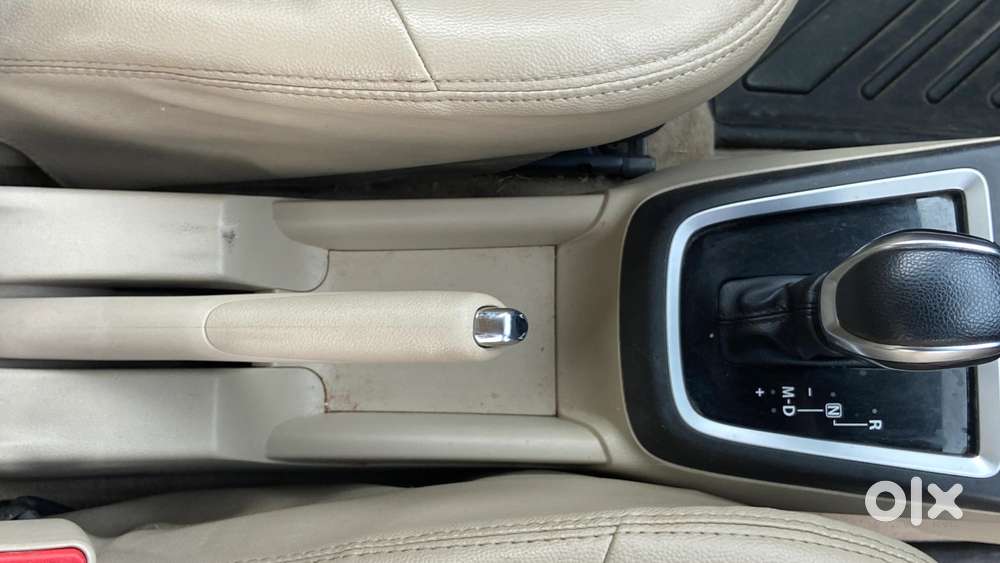 Maruti Suzuki Swift Dzire Amt Zxi, 2022, Petrol