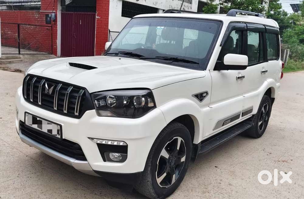 Mahindra Scorpio Classic, 2023, Diesel