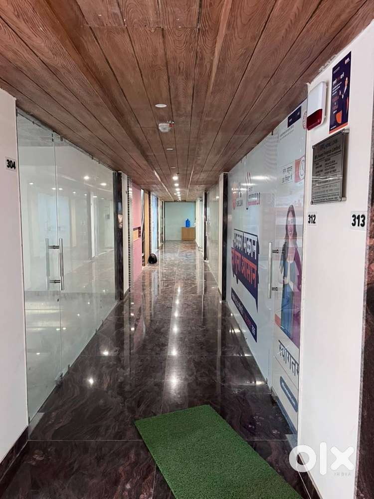 JDA Approved Showroom in Business hub with Assured rental 400 Ft Front