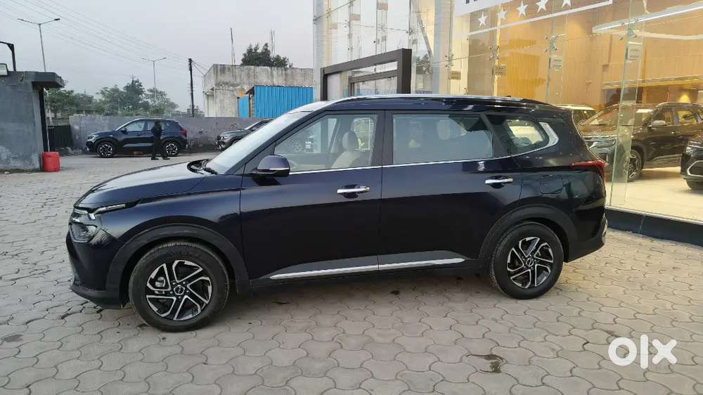 Kia Carens Luxury 1.5 Diesel 6mt Demo Vehicle