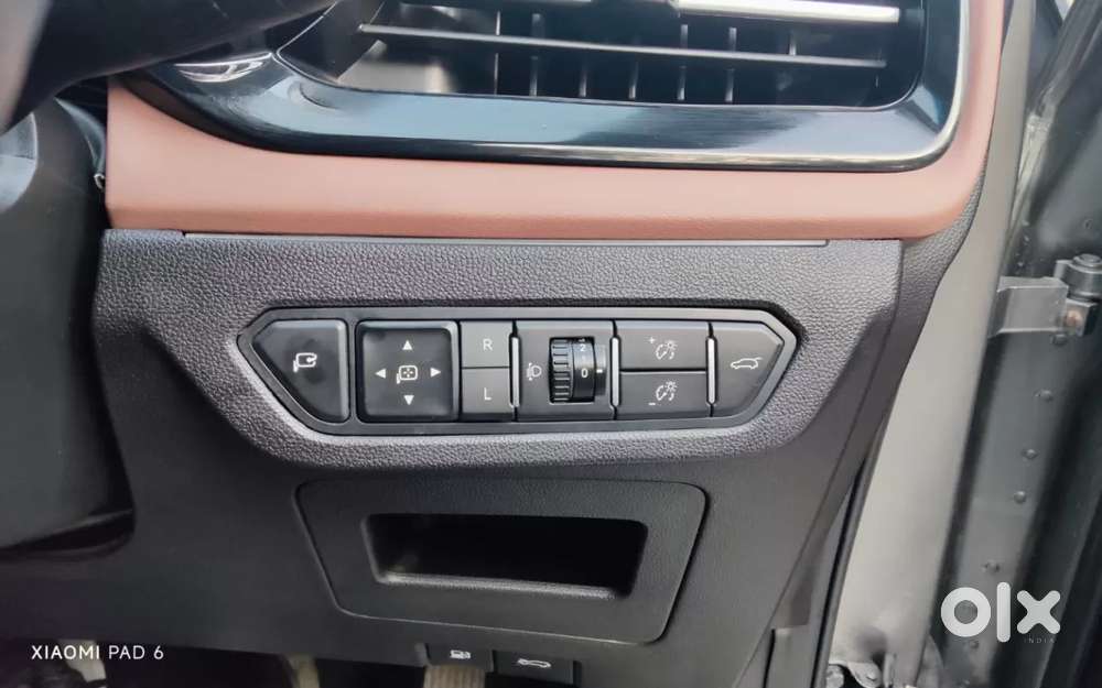 Mg Hector Plus Sharp Pro 1.5 Turbo Petrol Cvt 7 Str, 2024, Petrol