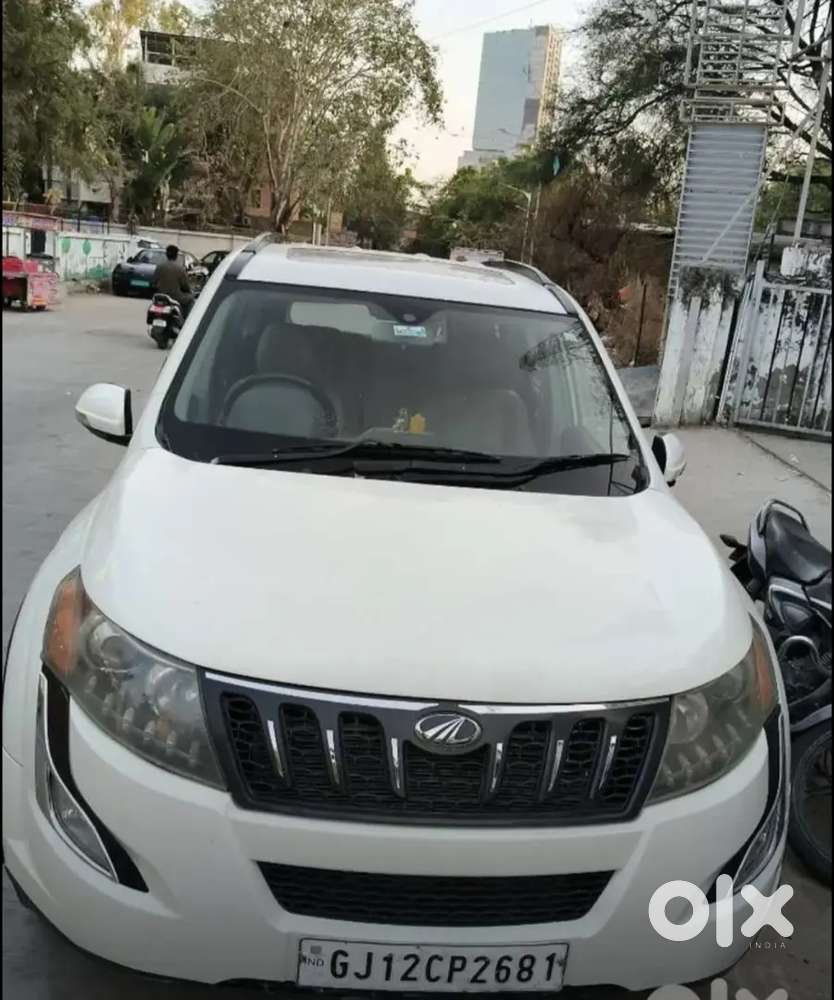 Mahindra Xuv500 2016 Diesel 90000 Km Driven