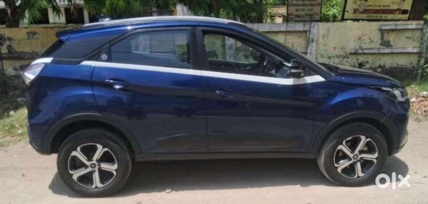 Tata Nexon 1.2 Revotron Xza Plus Premium, 2023, Petrol