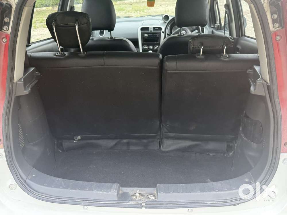 Maruti Suzuki Ritz Vxi, 2012, Petrol