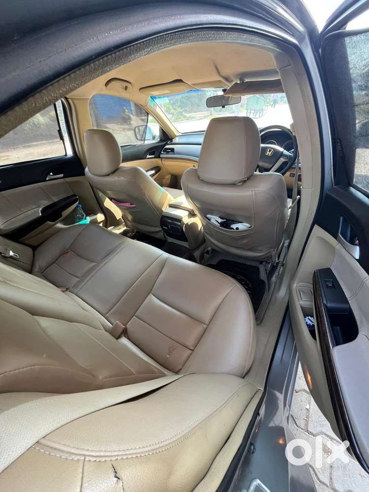 Honda Accord Hybrid 2009 Km Driven