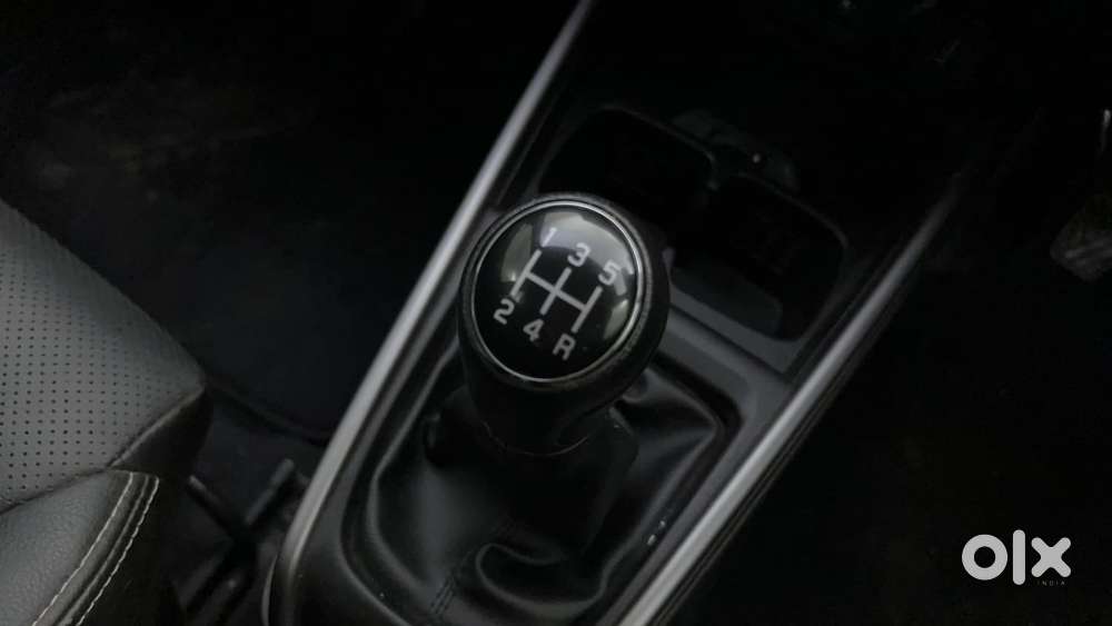 Maruti Suzuki Xl6 1.5 Alpha Plus Mt, 2022, Petrol