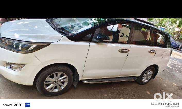 Toyota Innova Crysta 2.4 V 7 Str, 2016, Diesel