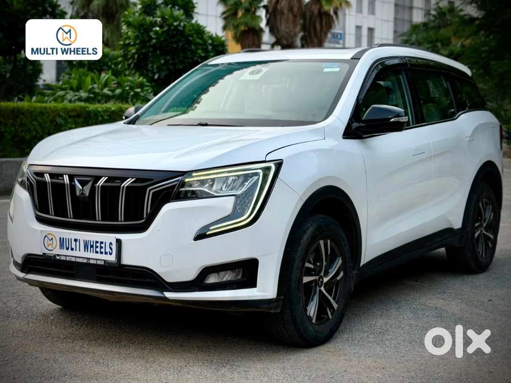 Mahindra Xuv700 2.0 Ax 5 Petrol Mt 7 Str, 2024, Petrol