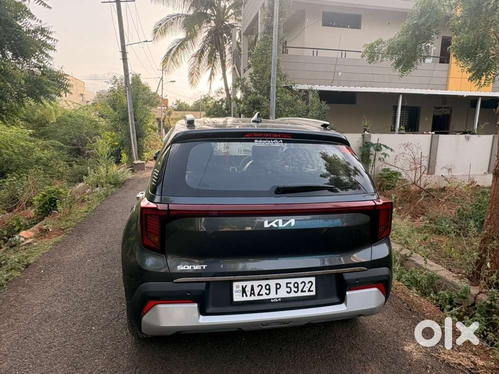 Kia Sonet Petrol Manual 2025