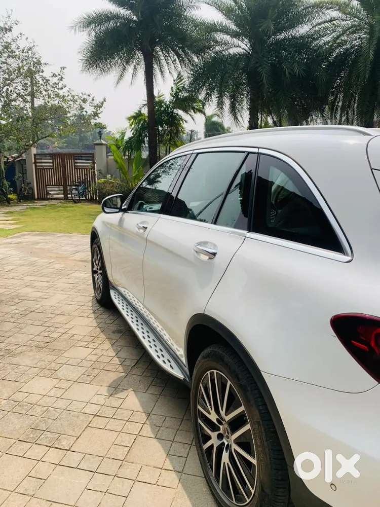 Mercedes-benz Glc 2022 Petrol 19965 Km Driven