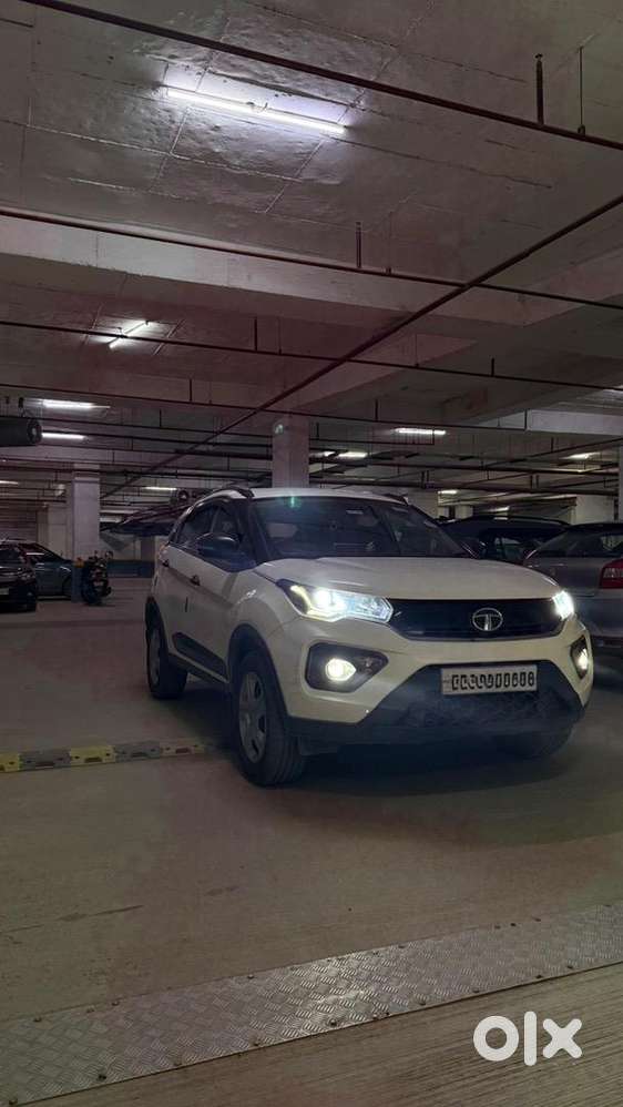 Ca’s Tata Nexon 2020 Petrol Well Maintained