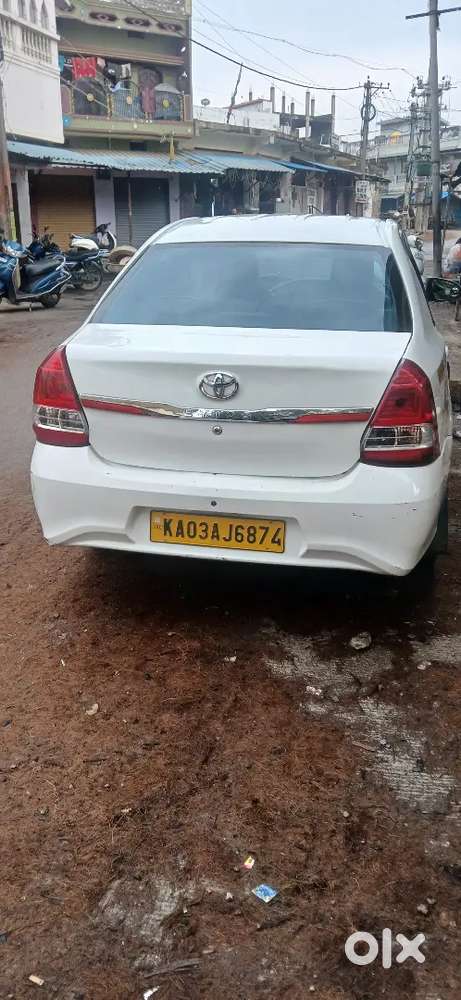 Toyota Etios 2014 Cng & Hybrids 200000 Km Driven