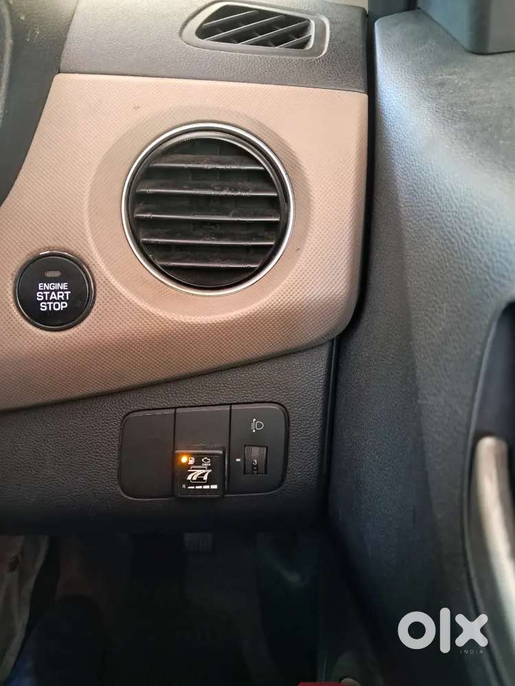 Hyundai Grand I10 Black Well Maintained Car For Sale (petrol + Cng)