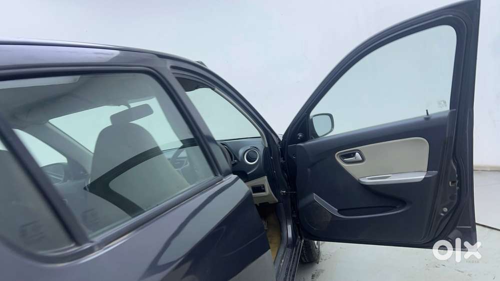 Maruti Suzuki Alto K10 Vxi, 2015, Petrol