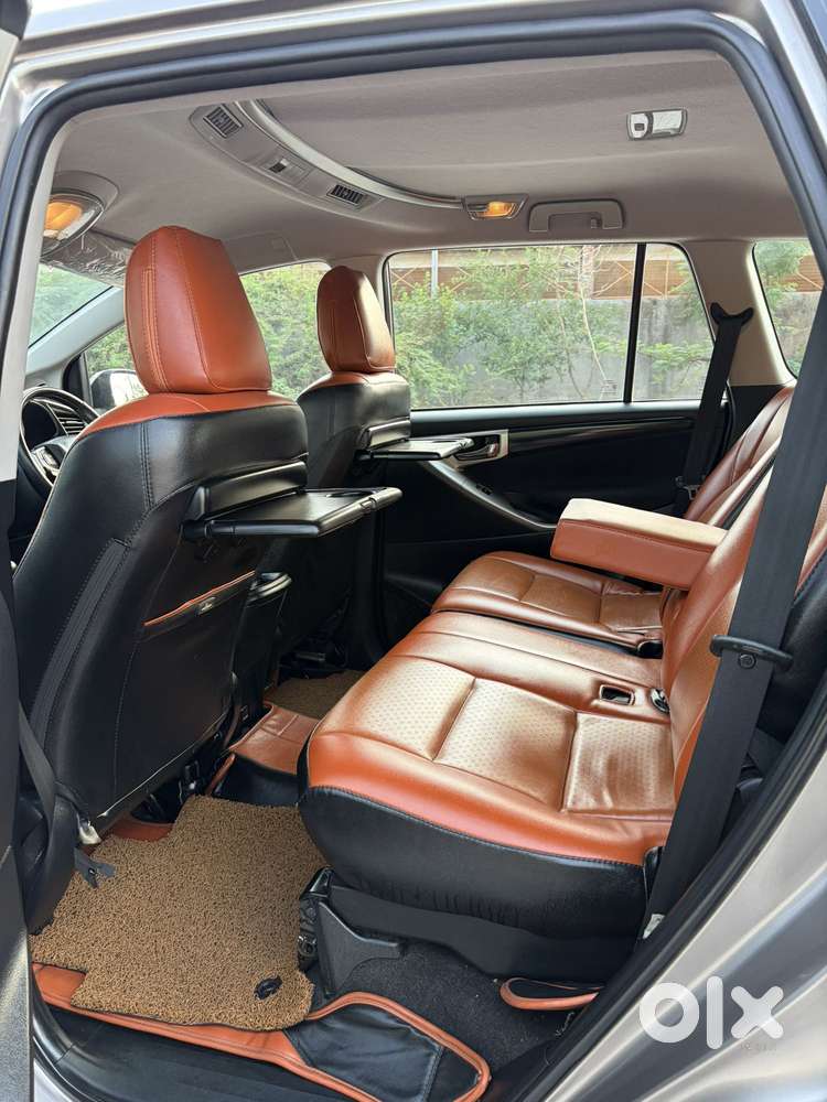 Toyota Innova Crysta 2.4 Vx Mt 8s, 2017, Diesel