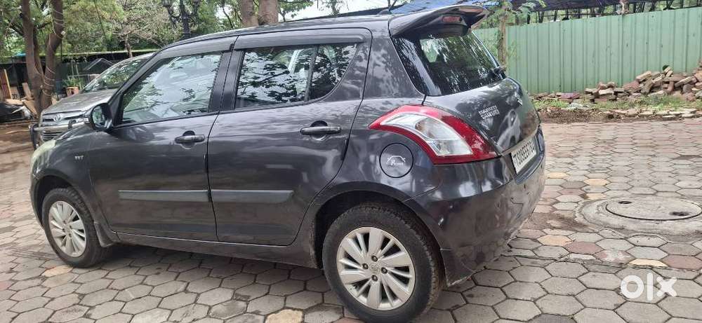 Maruti Suzuki Swift Vvt Zxi, 2015, Petrol