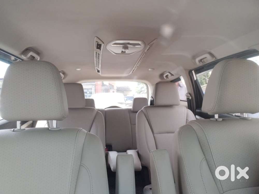 Mahindra Marazzo M8, 2019, Diesel