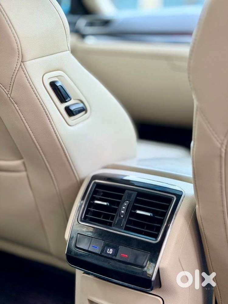 Skoda Superb 2.0 Tsi At L&k, 2020, Petrol