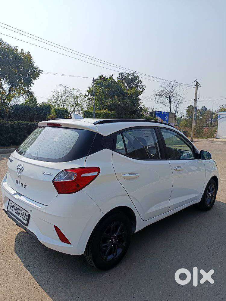 Hyundai Grand I10 Nios Sportz 1.2 At, 2022, Petrol