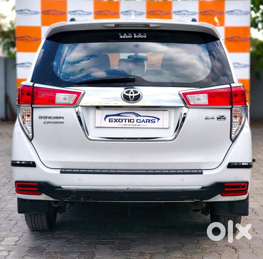 Toyota Innova Crysta 2.4 G Mt 8s, 2023, Diesel