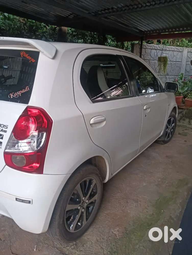 Toyota Etios Liva 2012