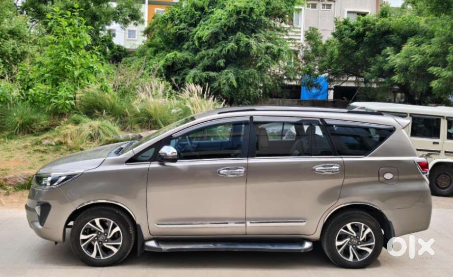 Toyota Innova Crysta 2.4 G Mt 8s, 2021, Diesel