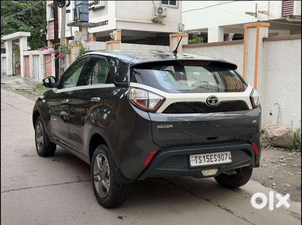 Tata Nexon 1.5 Revotorq Xm, 2018, Diesel
