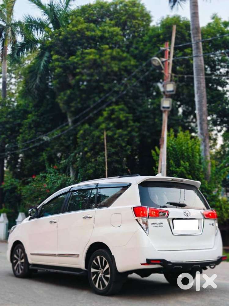 Toyota Innova Crysta 2.8z Automatic, 2018, Diesel