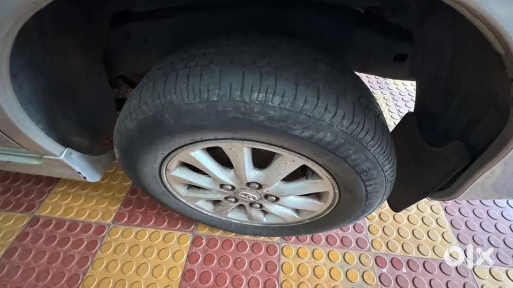 Toyota Innova 2.5 V 2012