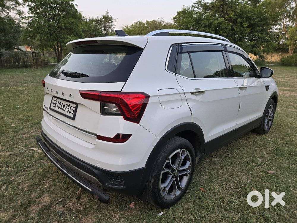 Skoda Kushaq 1.0 Tsi Style At (6 Airbags), 2021, Petrol