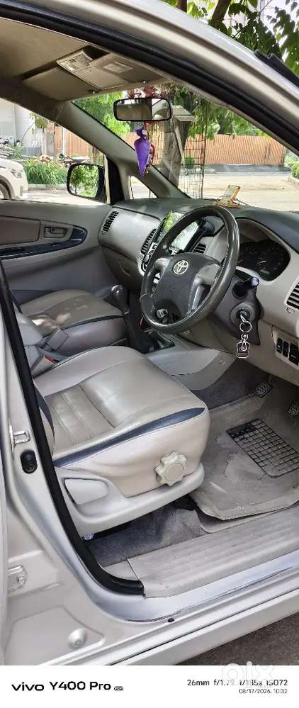 Toyota Innova 2.5 G 2014