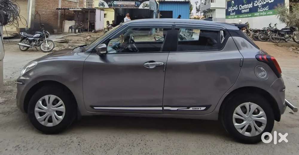 Maruti Suzuki Swift Vxi 2018