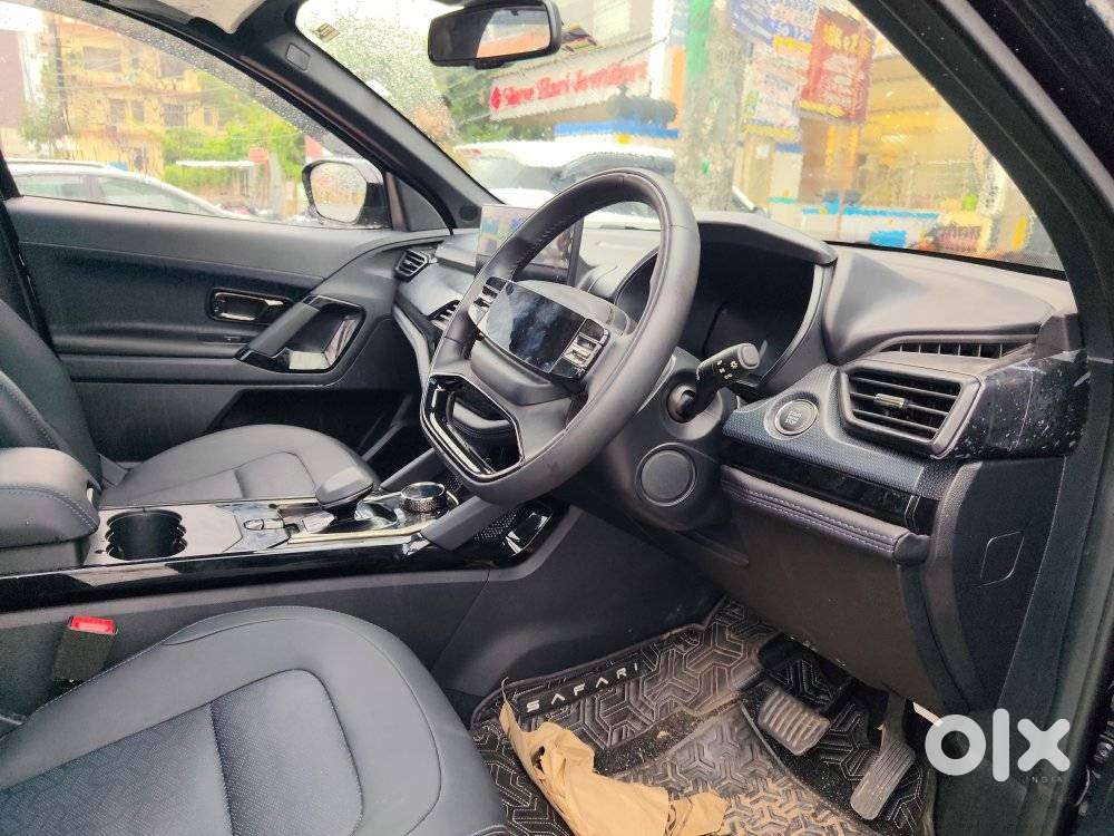 Tata Safari 2.0 Xz Plus 6 S Dark Edition, 2026, Diesel