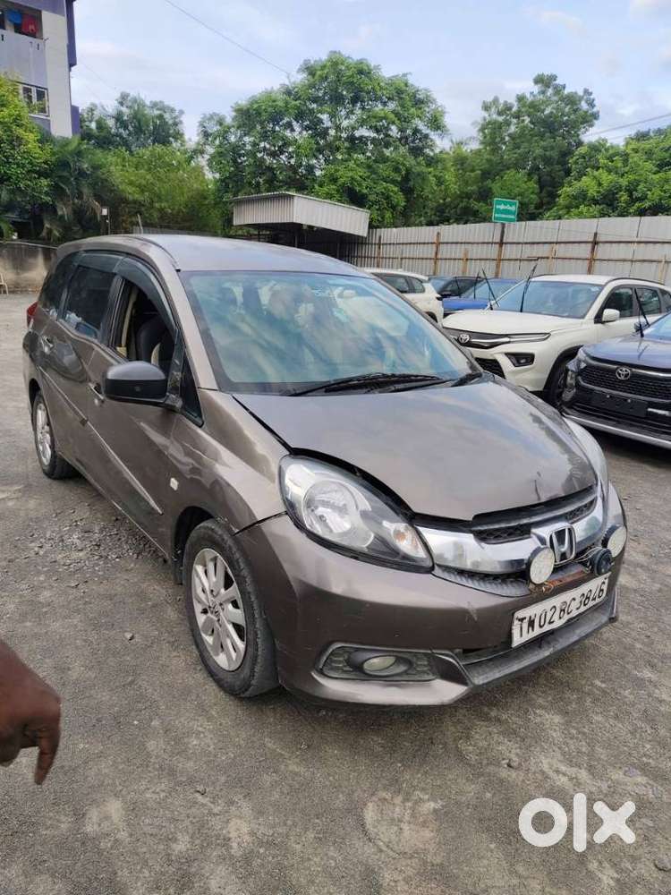 Honda Mobilio, 2015, Diesel