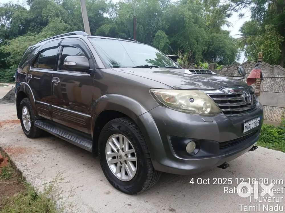 Toyota Fortuner 2012