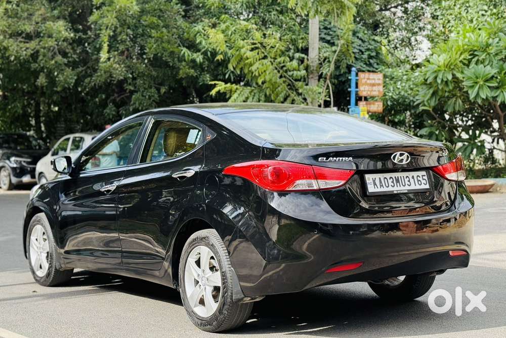 Hyundai Elantra 1.8 Sx Mt, 2014, Petrol