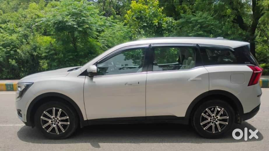 Mahindra Xuv700 2.2 Ax 7 Diesel At Str, 2021, Diesel