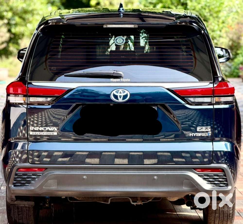 Toyota Innova Hycross 2.0 Zx (o) Hybrid 7 Str, 2023, Petrol