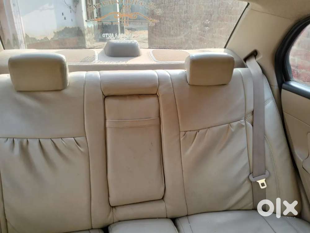 Maruti Suzuki Dzire 2015 Cng & Hybrids 99000 Km Driven