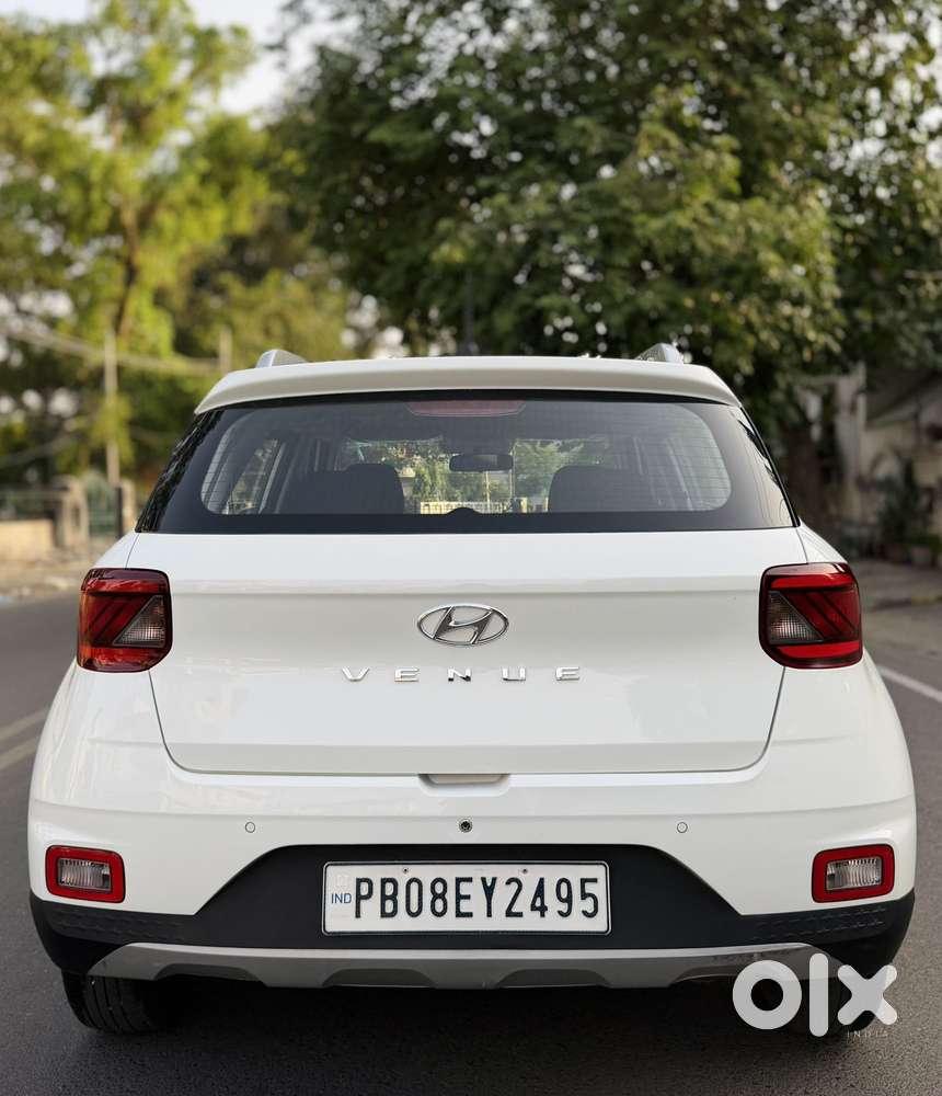 Hyundai Venue S 1.2 Petrol, 2022, Petrol